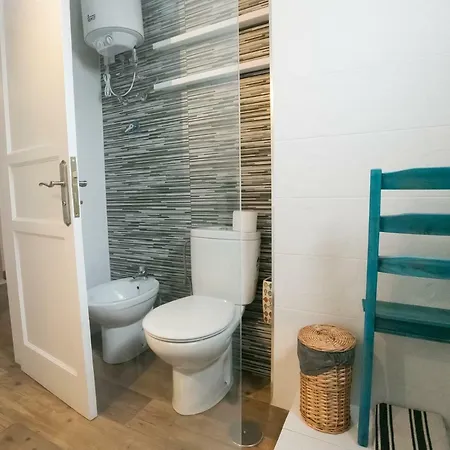 Chromotheraphy Cerca Del Mar Apartment