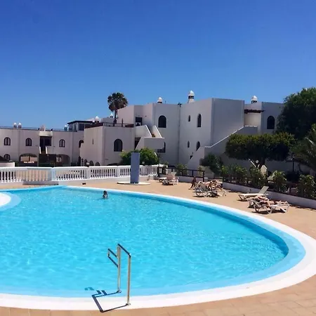 Chromotheraphy Cerca Del Mar Apartman Costa Teguise